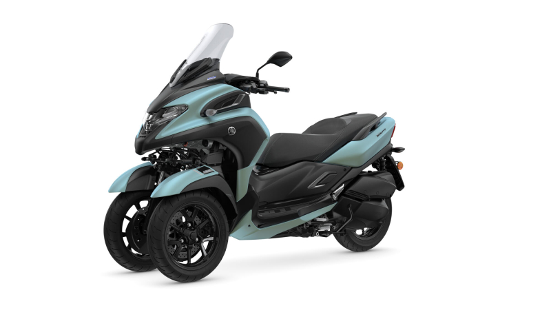 Tricity 300  -MY 2024  - 9399 EUR
