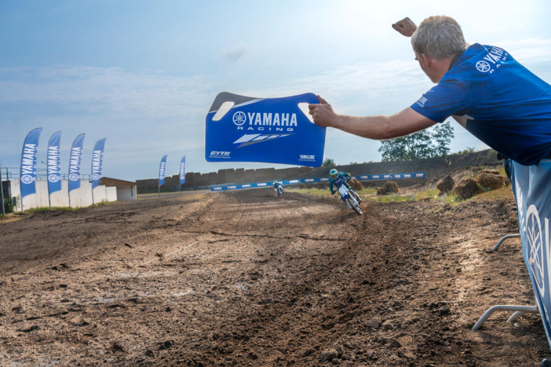 Pitboard Yamaha Racing